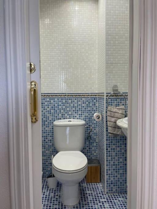 Cal Salmare Seafront Apartment With Rooftop Terrace And Pool Calafell Eksteriør bilde